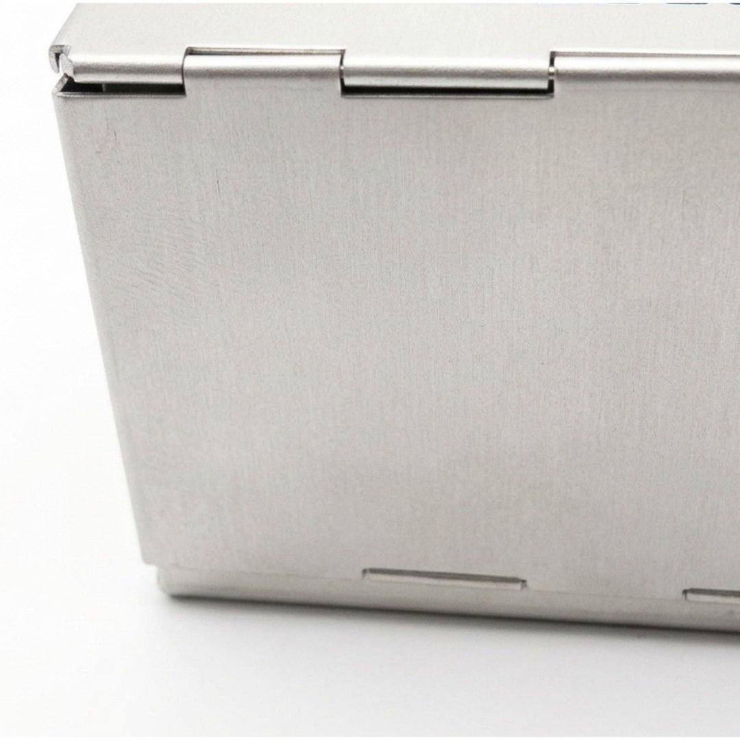 Trampa Sherman galvanizada plegable de 33x10x7,5 cm para captura viva de pequeños mamíferos. Se pliega para transporte y se activa con pedal.